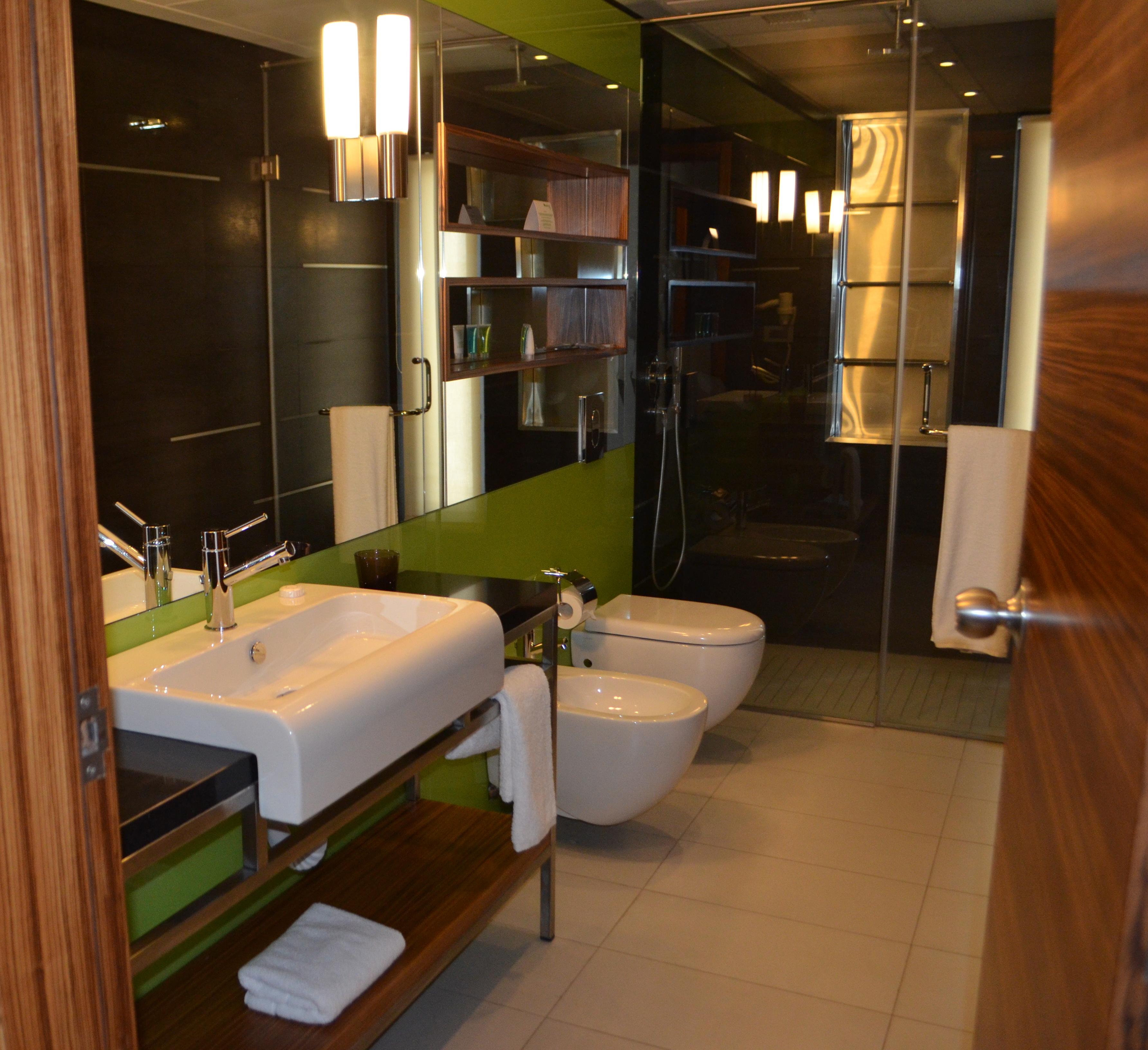 Warwick Stone 55 Hotel Beirut Exterior photo