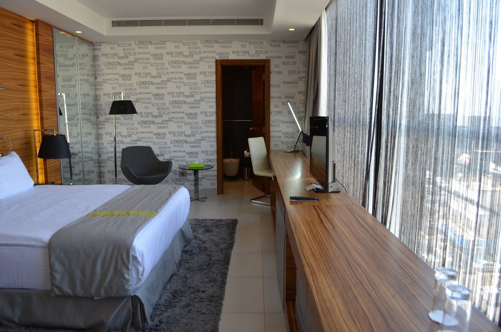 Warwick Stone 55 Hotel Beirut Exterior photo